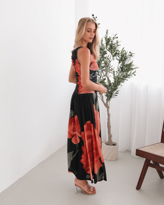 Dames | Balayage Jurk | Bootnek | Gerimpelde Details | Vloeiende Rok | Maxi Lengte