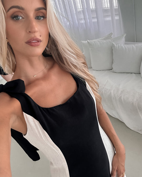 Dames | Morticia Jurk | Fit-and-Flare | Ronde Halslijn | Zelfbindende Bandjes | Maxi Lengte