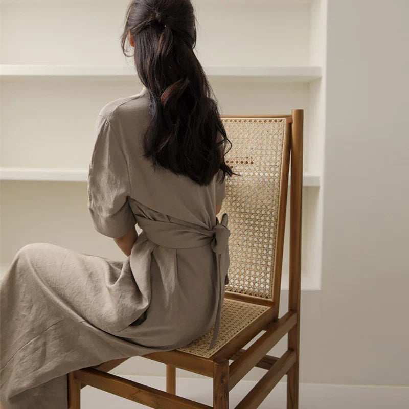 Dames midi linnen jurk met plooien in de taille