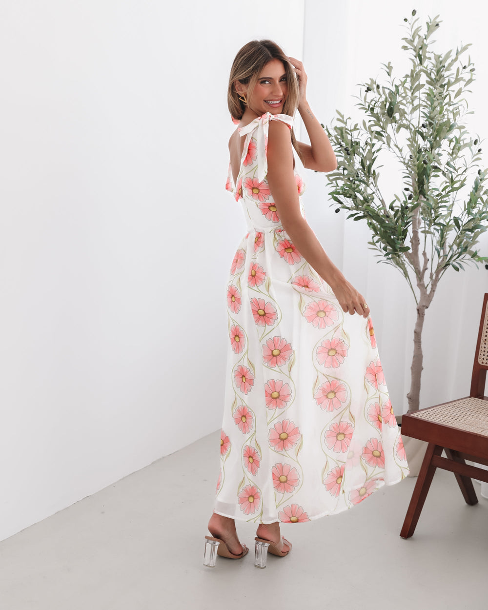 Dames | Vivia Jurk | Strikbandjes | Diepe Halslijn | Smocking Taille | Maxi Lengte