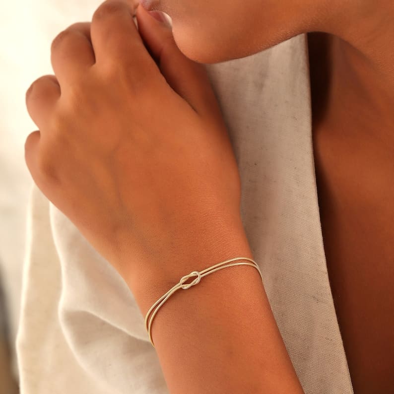 Elegante Minimalistische Armband met Liefdesknoop voor Vrouwen