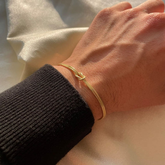 Elegante Minimalistische Armband met Liefdesknoop voor Vrouwen