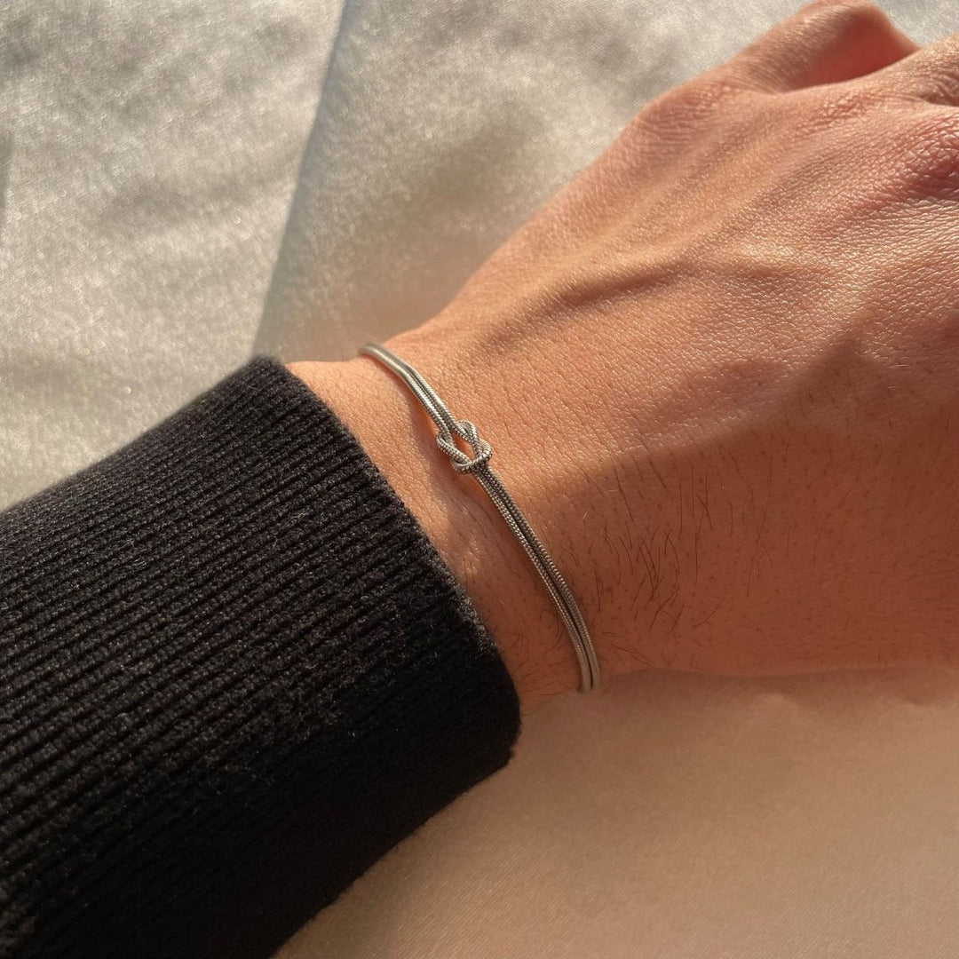 Elegante Minimalistische Armband met Liefdesknoop voor Vrouwen