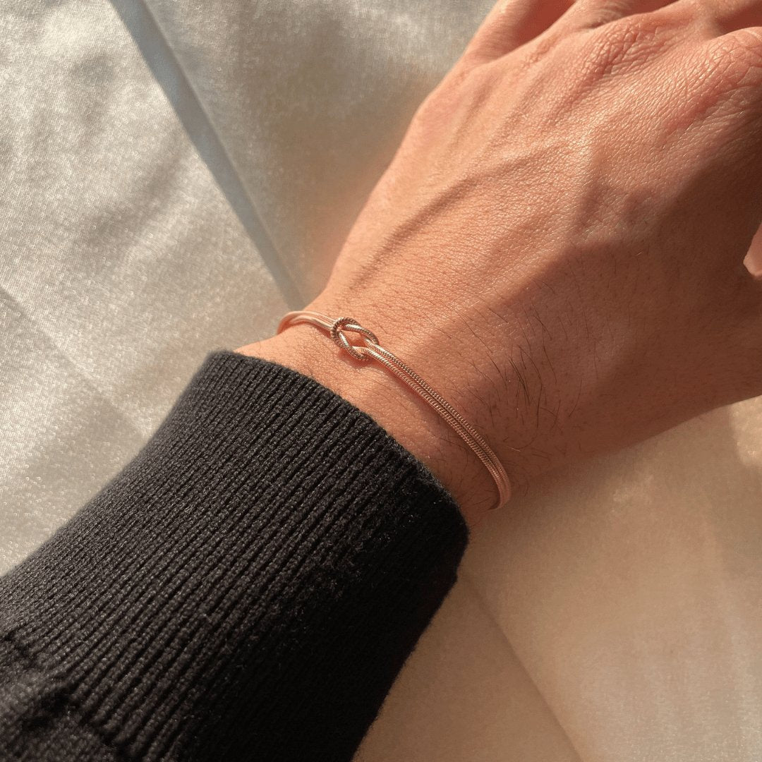 Elegante Minimalistische Armband met Liefdesknoop voor Vrouwen